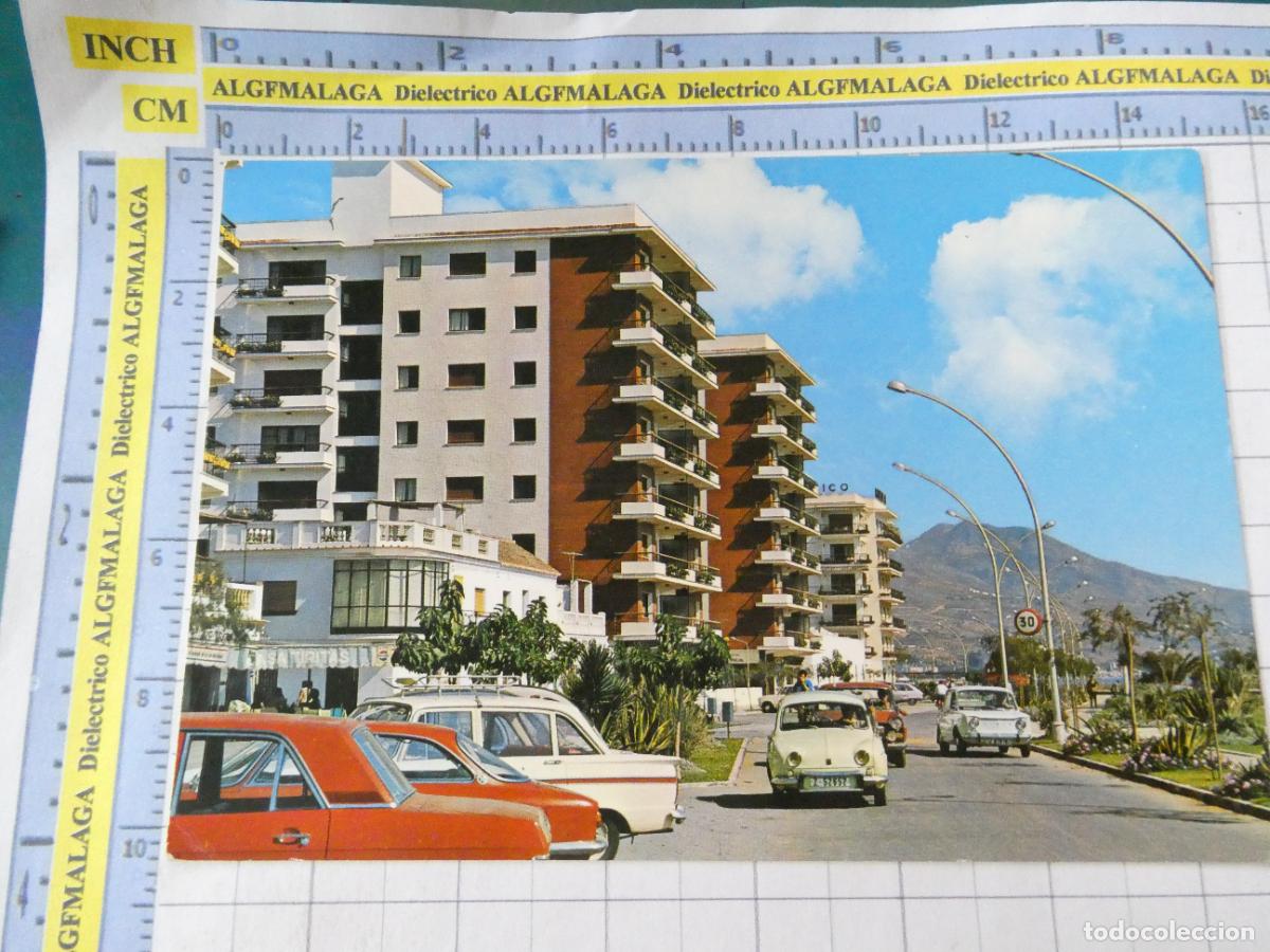 Postales: POSTAL DE M&Aacute;LAGA. A&Ntilde;O 1969. FUENGIROLA PASEO MAR&Iacute;TIMO COCHES RENAULT 10 GARRABELLA. 2526