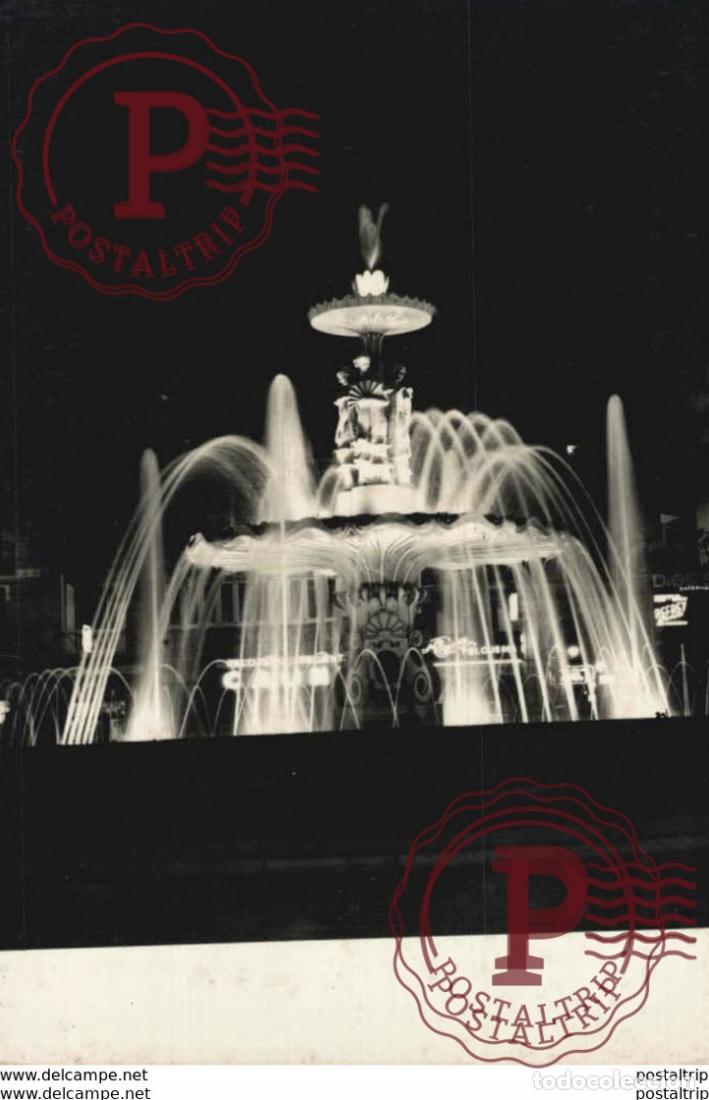 Postales: M&aacute;laga - Fuente luminosa en Plaza de Jose Antonio. Andalucia Espa&ntilde;a
