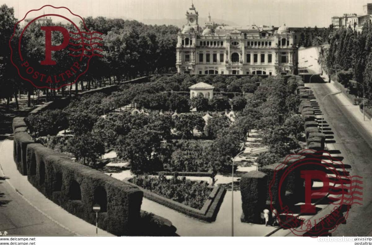 Postales: M&aacute;laga - Costa del Sol. Jardines de Puerta Oscura y Ayuntamiento. Andalucia Espa&ntilde;a