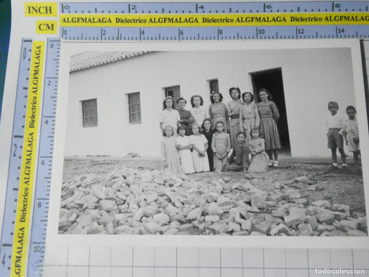 Postales: POSTAL DE HUELVA. EL ABALARIO PAISAJE EN CONSTRUCCI&Oacute;N. NI&Ntilde;AS MUJERES POBLADO. JUNTA ANDALUCIA 2436
