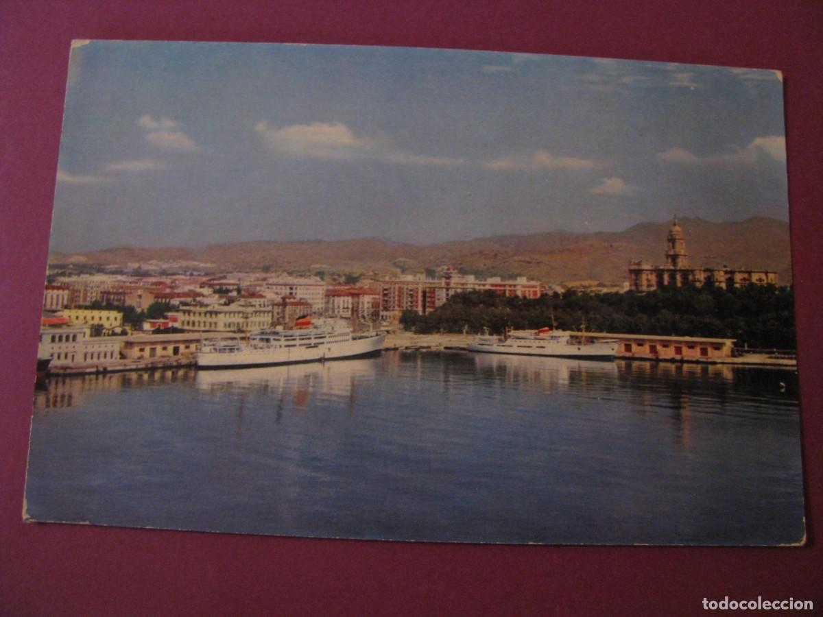 Postales: POSTAL DE MALAGA. PUERTO Y VISTA PARCIAL. ENRICO.