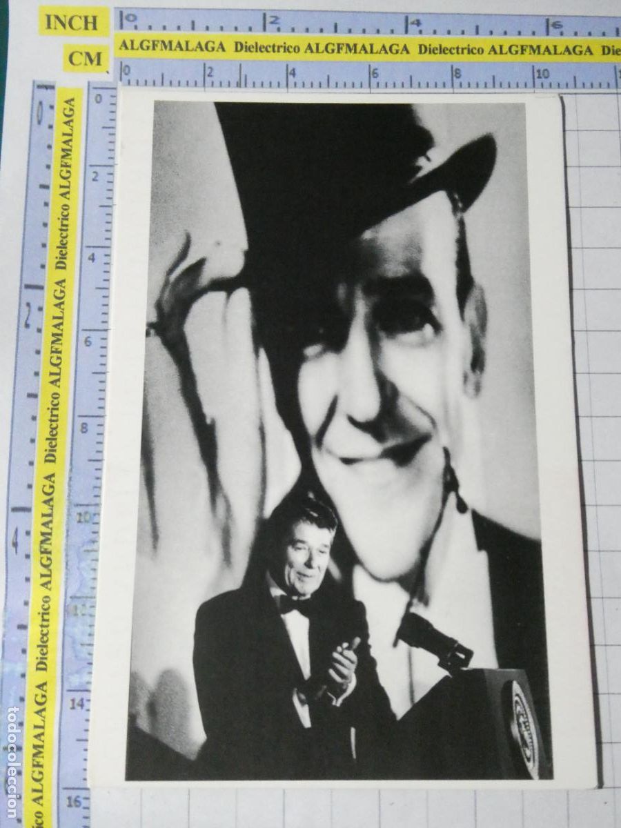 Postales: POSTAL DE ALMER&Iacute;A. CENTRO ANDALUZ FOTOGRAF&Iacute;A A&Ntilde;O 2000 FOTOPERIODISMO FRED ASTAIRE RONALD REAGAN 2675