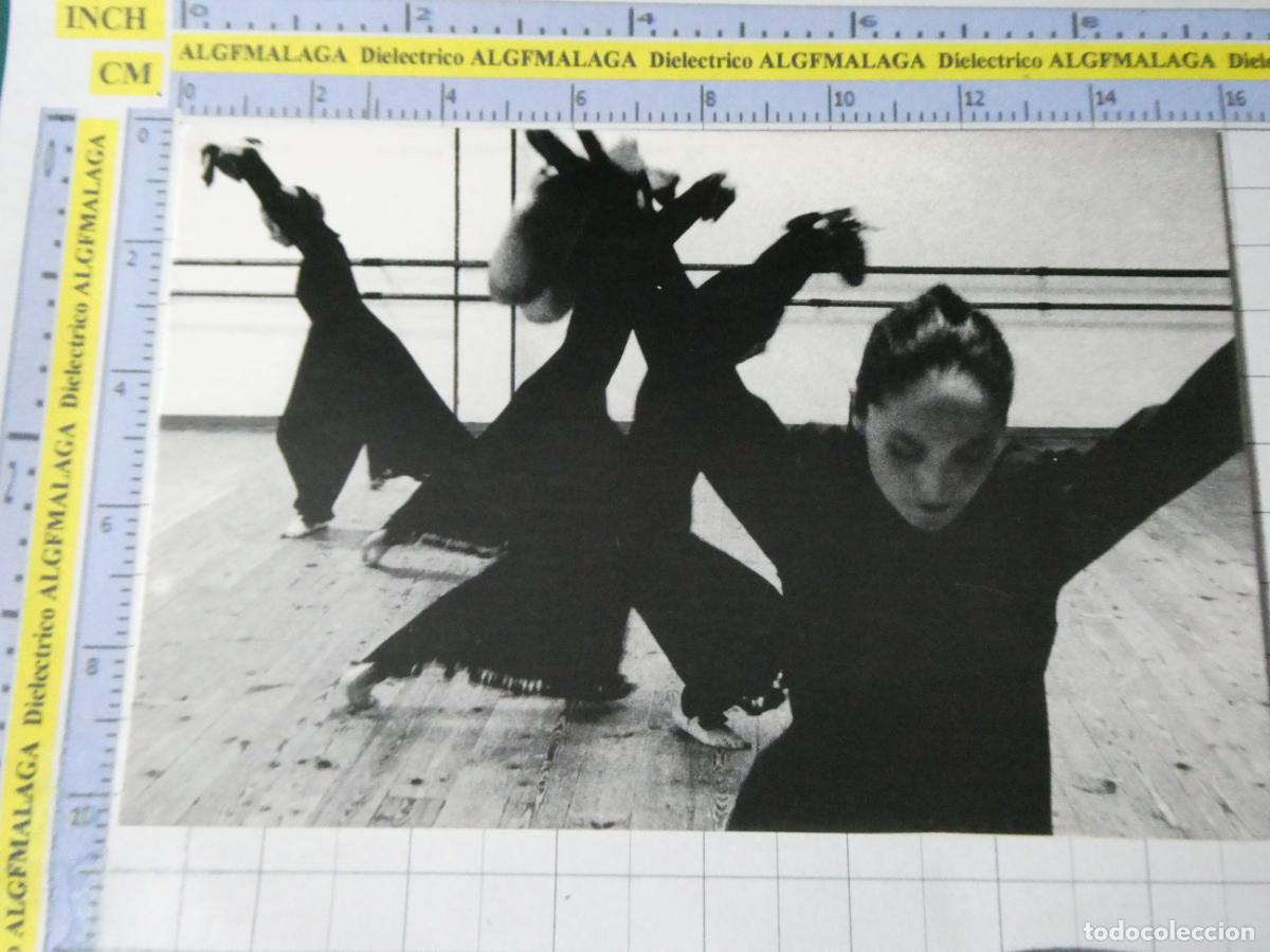 Postales: POSTAL DE ALMER&Iacute;A. CENTRO ANDALUZ FOTOGRAF&Iacute;A A&Ntilde;O 2000 DANZA JUAN ANTONIO ZAMORA AMAT 2676
