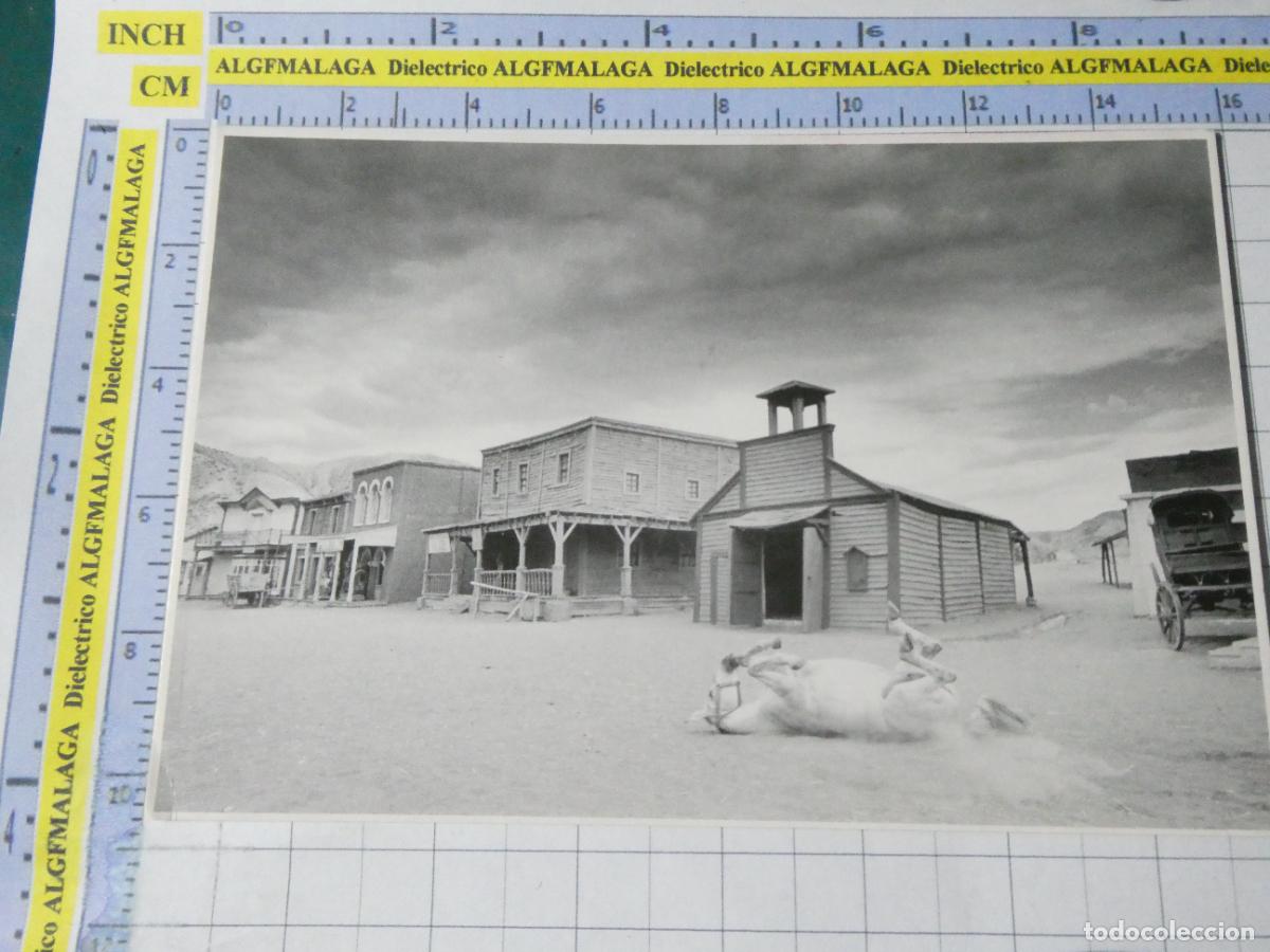 Postales: POSTAL DE ALMER&Iacute;A. CENTRO ANDALUZ FOTOGRAF&Iacute;A A&Ntilde;O 2001. CRISTINA GARC&Iacute;A. POBLADO WESTERN. 2688