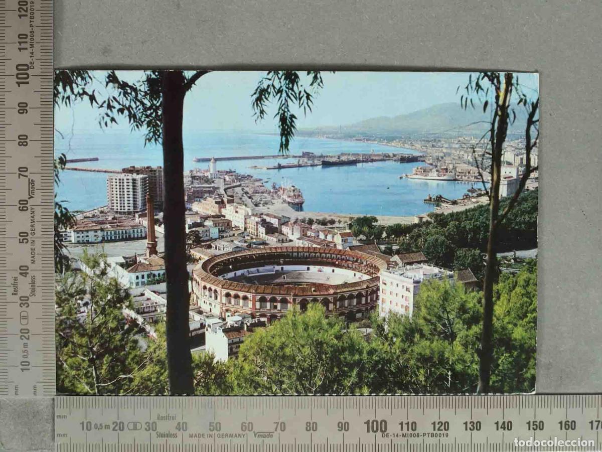 Postales: POSTAL. M&aacute;laga - Vista parcial desde Gibralfaro - Plaza de toros y puerto