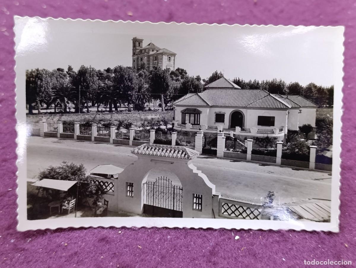 Postales: Antigua Postal en b/n, Motril, Chalets y vista del Santuario, M. Terr&oacute;n