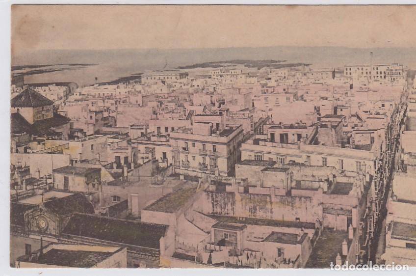 Postales: C&aacute;diz a vista de p&aacute;jaro por la calle de Sacramento. Postal impresa de finales del siglo XIX.