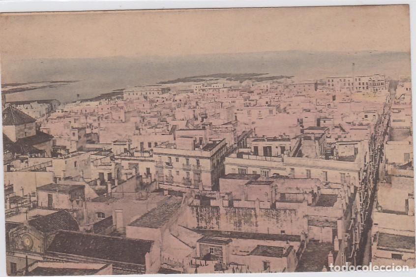 Postales: C&aacute;diz a vista de p&aacute;jaro por la calle de Sacramento. Postal impresa de finales del siglo XIX.