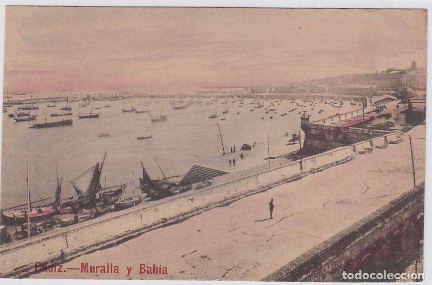 Postales: C&aacute;diz.- Muralla y Bahia. Postal impresa de finales del siglo XIX.