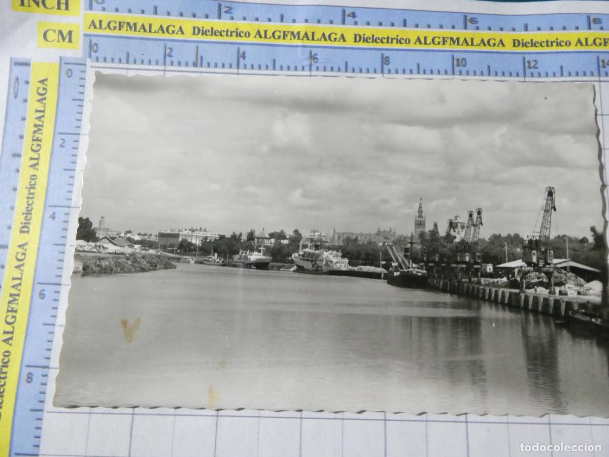 Postales: POSTAL DE SEVILLA. A&Ntilde;OS 30 50. VISTA PARCIAL DEL PUERTO. 406 ARRIBAS. 2728