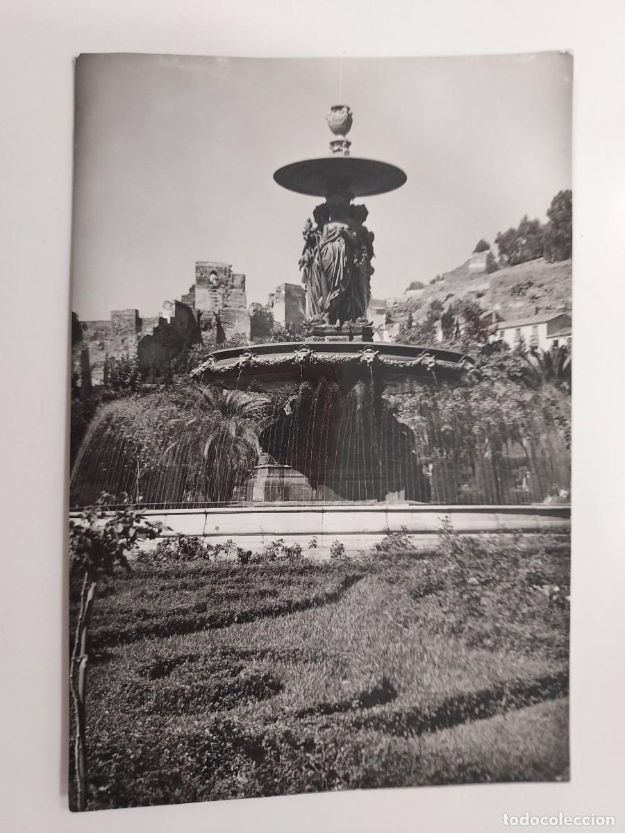 Postales: POSTAL MALAGA FUENTE DEL PARQUE. A&Ntilde;OS 1950. ESCRITA. ARRIBAS 1135