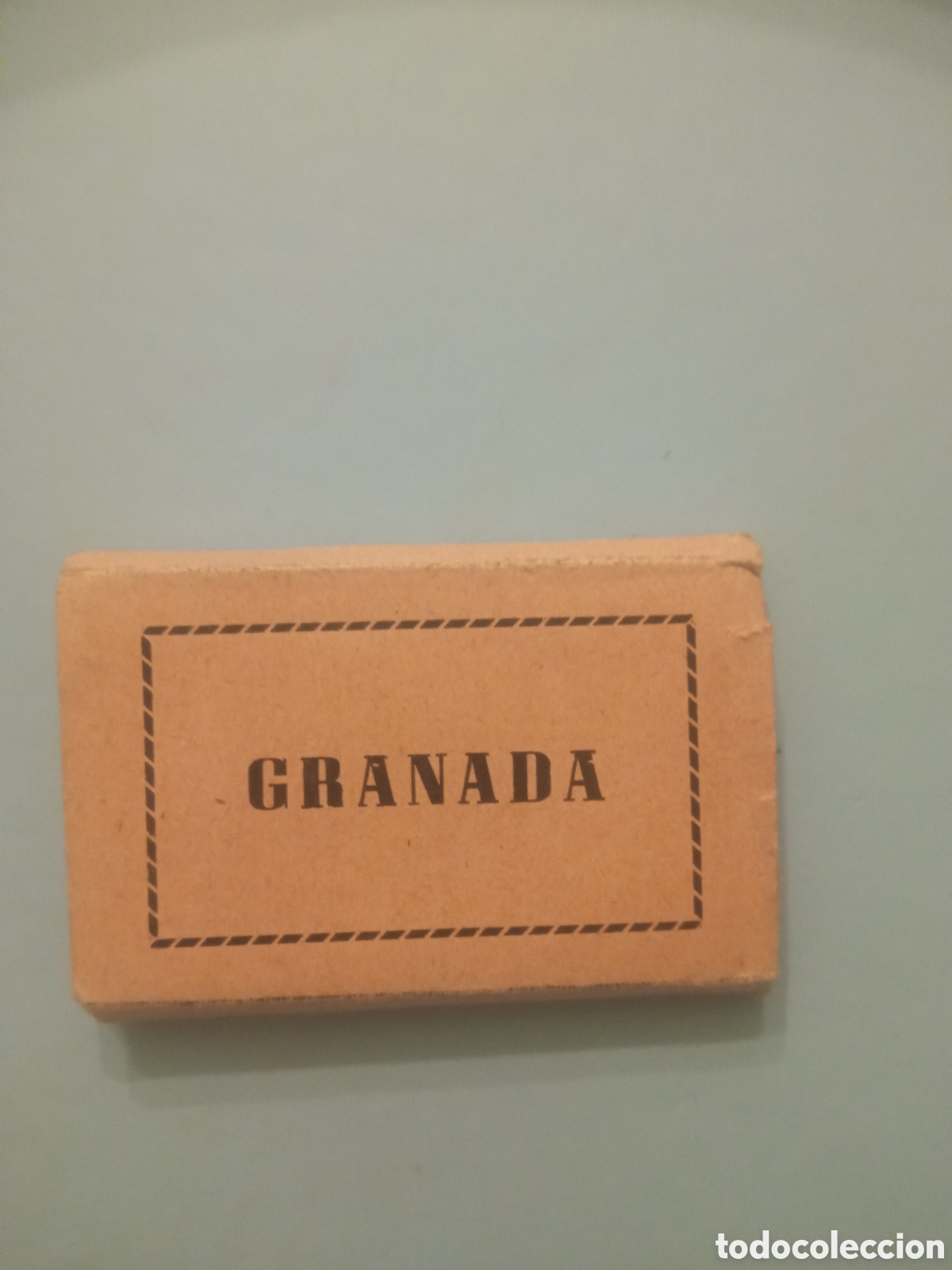 Postales: Acorde&oacute;n con 18 antiguas fotograf&iacute;as en miniatura de Granada, miden 57x40mm