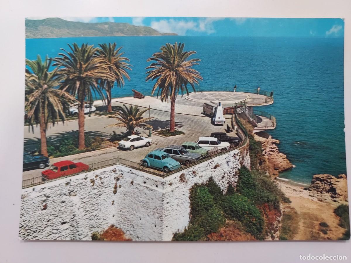 Postales: POSTAL NERJA BALCON DE EUROPA. 1970. ESCRITA. M&Aacute;LAGA. VOLKSWAGEN ESCARABAJO SEAT 850 SPORT COUPE