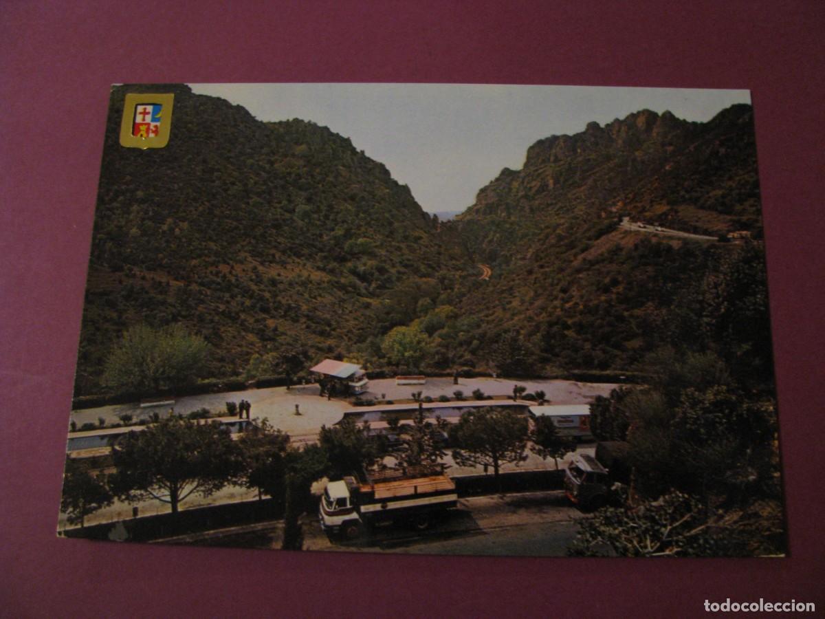 Postales: POSTAL DE DESPE&Ntilde;APERROS. JARDINES, AL FONDO EL DESFILADERO DE SIERRA MORENA. SUBIRATS