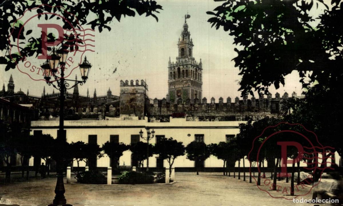 Postales: SEVILLA. PATIO DE BANDERAS Y GIRALDA