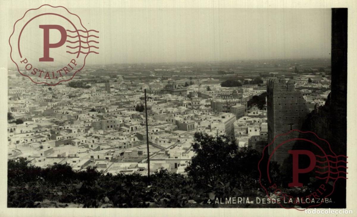 Postales: ALMERIA. DESDE LA ALCAZABA. peque&ntilde;a rotura en el lateral izq