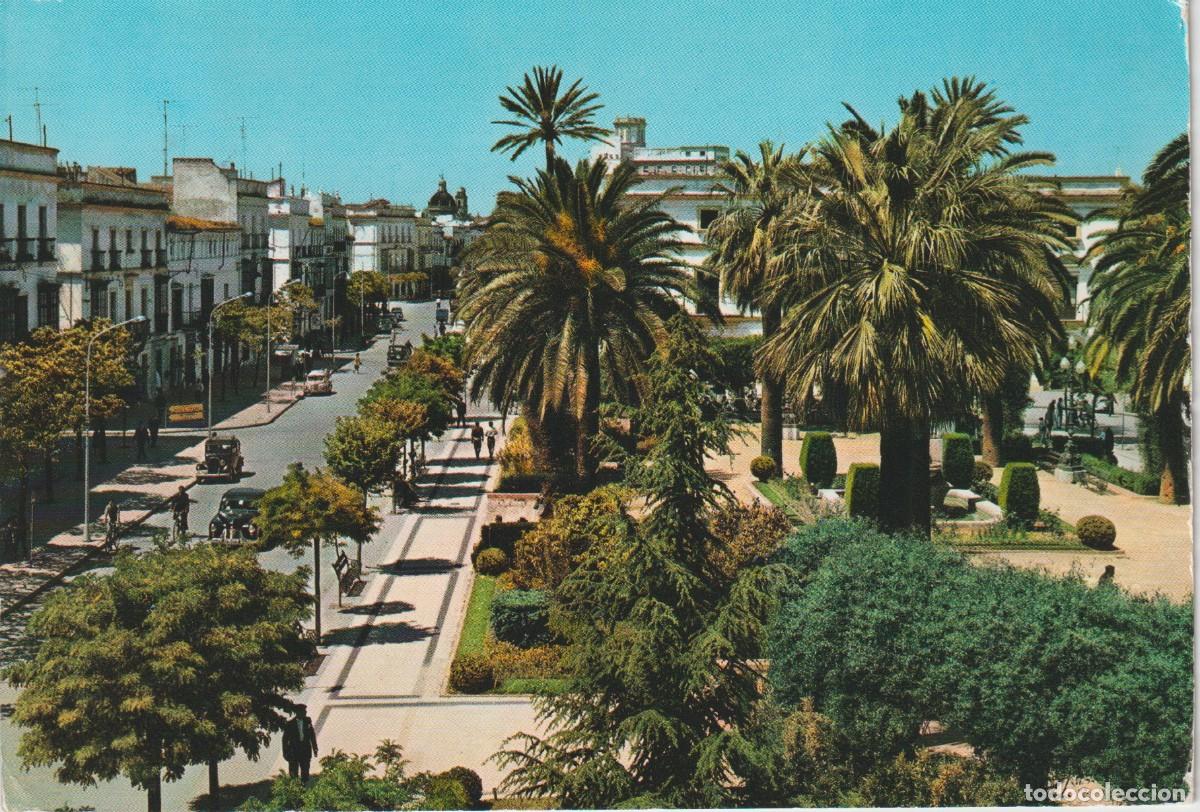 Postales: (3) JEREZ DE LA FRONTERA. CADIZ. CALLE DEL GENERALISIMO FRANCO Y PLAZA DE LAS ANGUSTIAS