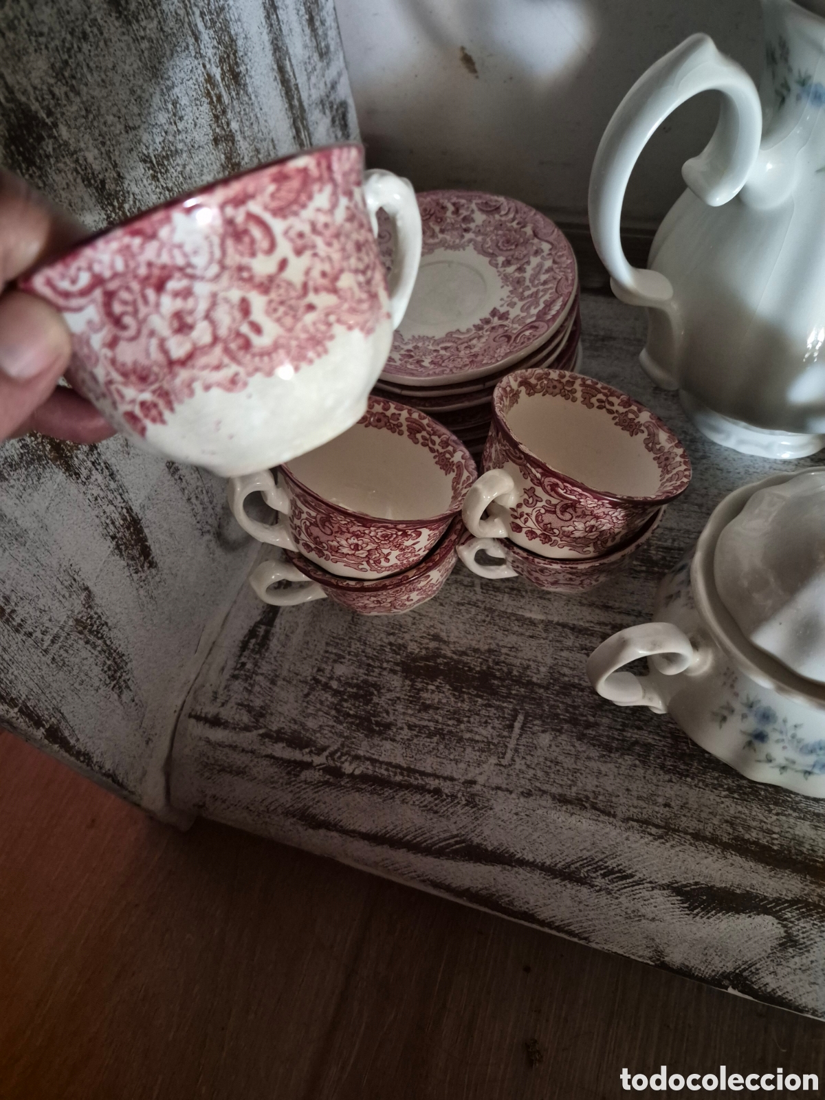 Postales: Lote de cinco tazas y cinco platos de la cartuja de sevilla