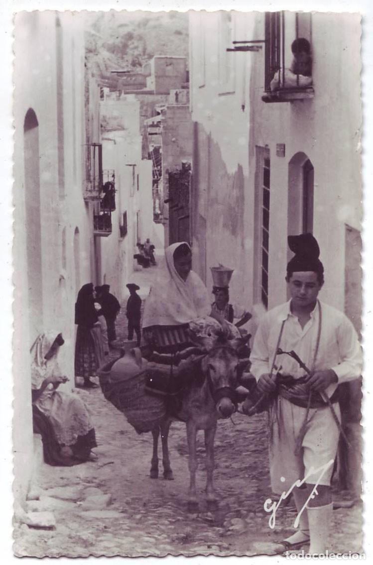 Postales: Moj&aacute;car (Almer&iacute;a): Campesinos en la ciudad. Reportajes Gira. No circulada (A&ntilde;os 50)