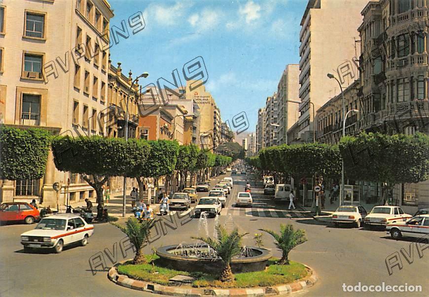 Postales: Paseo de Almer&iacute;a (Almer&iacute;a) - Sin circular - 1984 - Con coches de la &eacute;poca