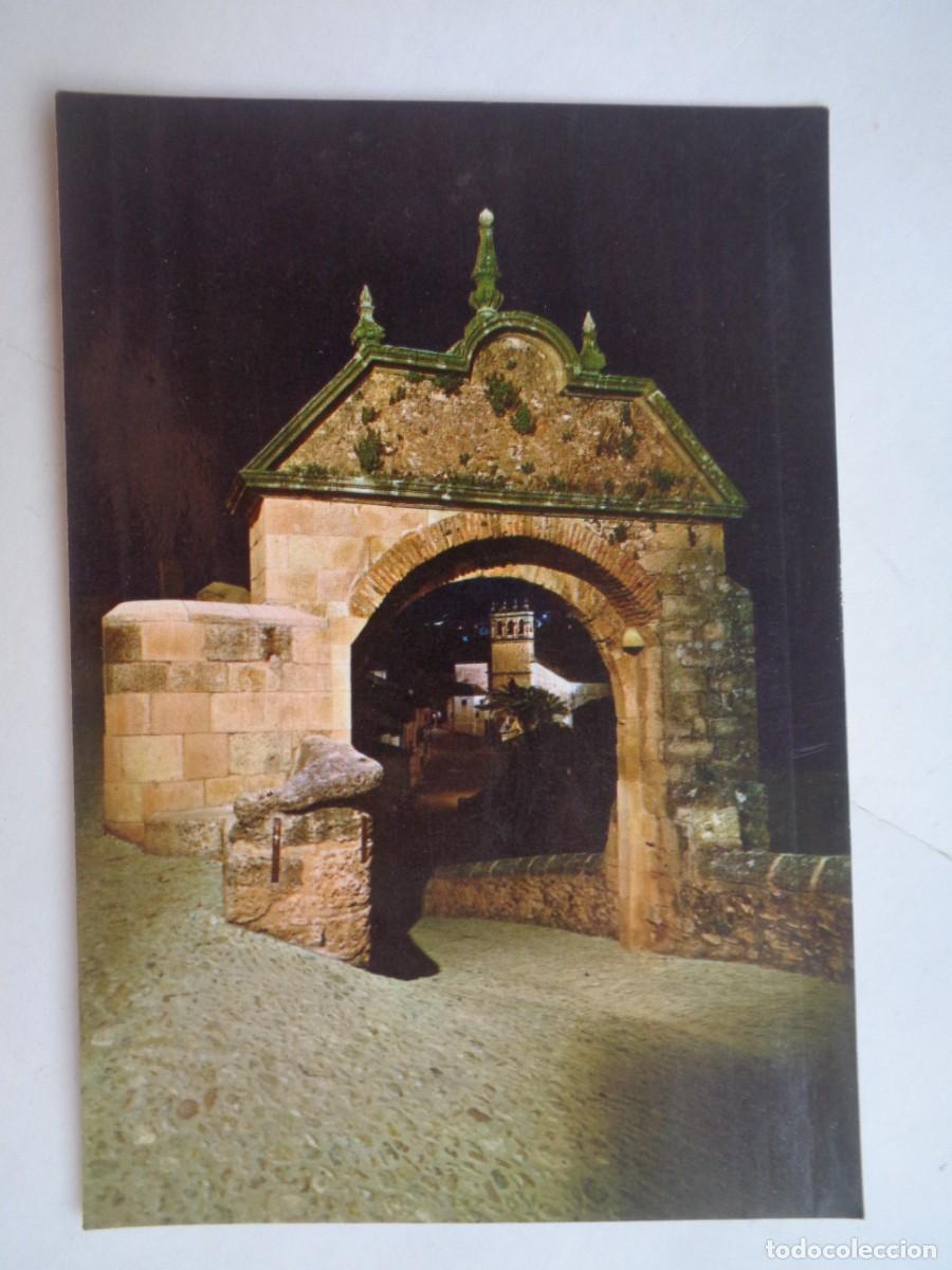 Postales: POSTAL DE RONDA ( MALAGA ): ARCO ROMANO Y SILLON DEL REY MORO, NOCTURNO