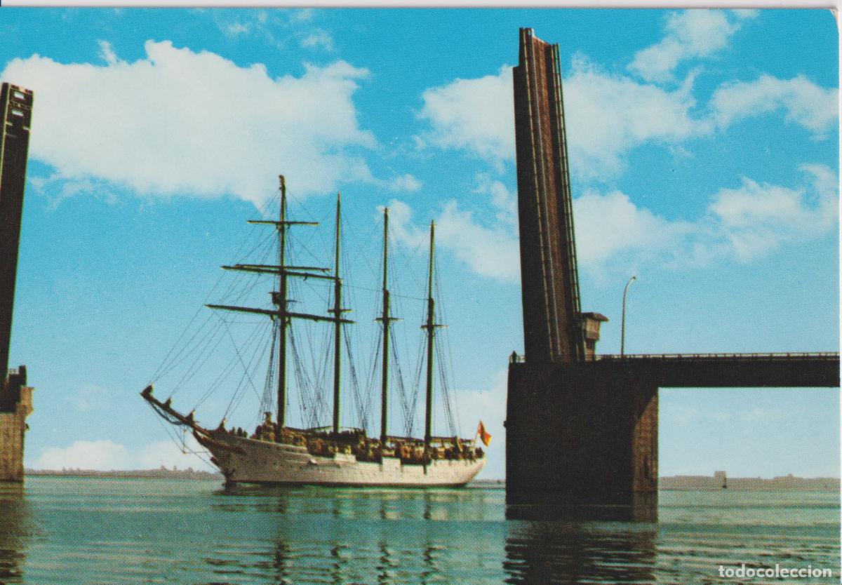 Postales: CADIZ, EL JUAN SEBASTI&Aacute;N ELCANO CRUZANDO EL PUENTE SOBRE LA BAHIA - GARCIA GARRABELLA N&ordm;88 - S/C