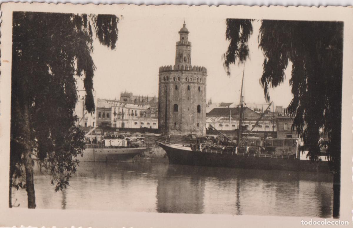Postales: SEVILLA, RIO GUADALQUIVIR Y TORRE DEL ORO &ndash; S/C