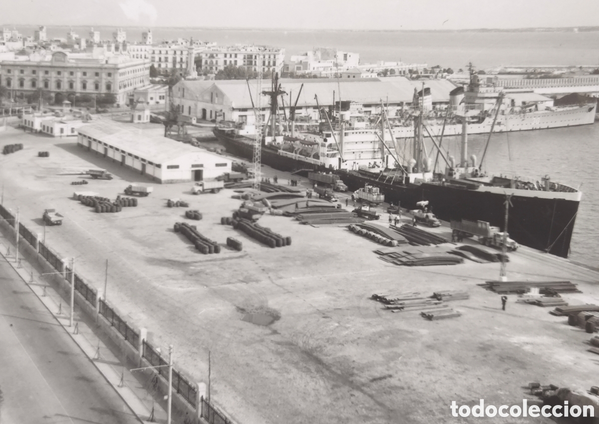 Postales: C&Aacute;DIZ AVDA. CARRANZA PUERTO POSTAL FOTOGR&Aacute;FICA C. 1960
