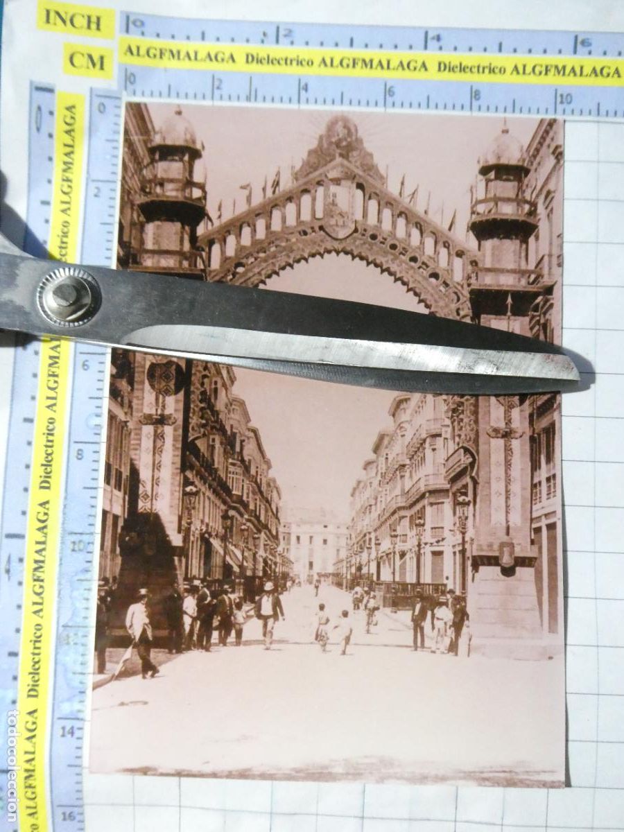 Postales: REPRODUCCI&Oacute;N ANTIGUA FOTO FOTOGRAF&Iacute;A M&Aacute;LAGA. CALLE LARIOS PORTADA FERIA. 2696
