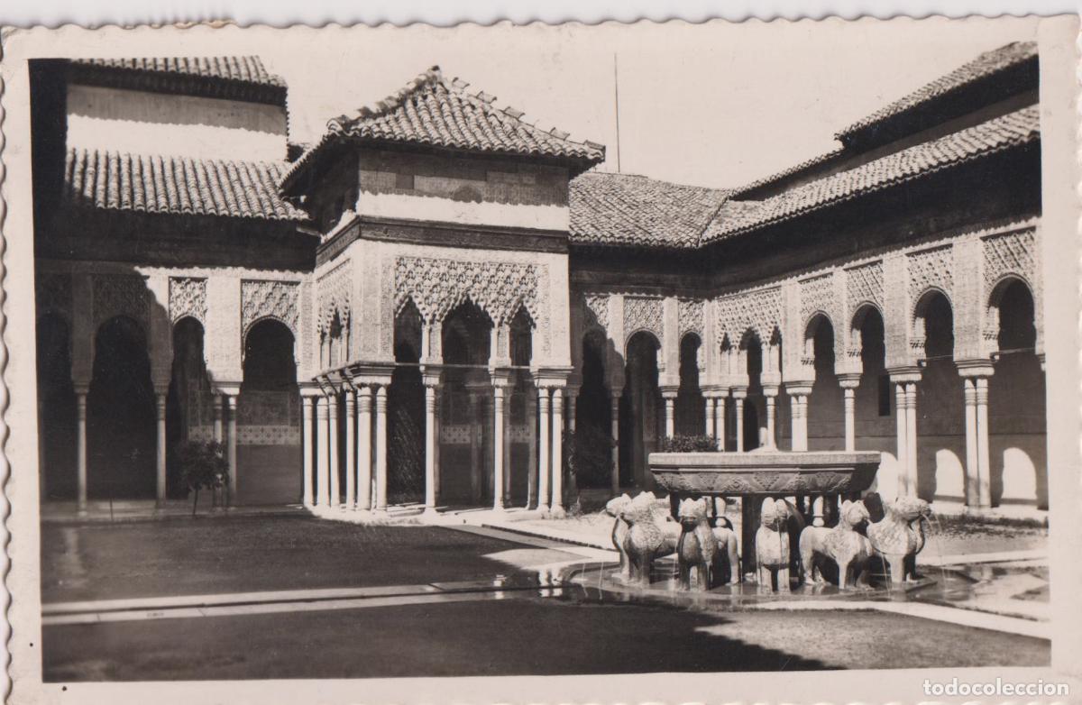 Postales: GRANADA, ALHAMBRA, PATIO DE LOS LEONES - EDICIONES M.ARRIBAS 77 - CIRCULADA 1955