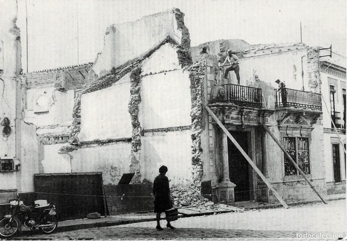Postales: POSTAL MODERNA DE SEVILLA. ALCALA DE GUADAIRA. DERRIBO DE LA CASA PALACIO. P-ANSE-2671