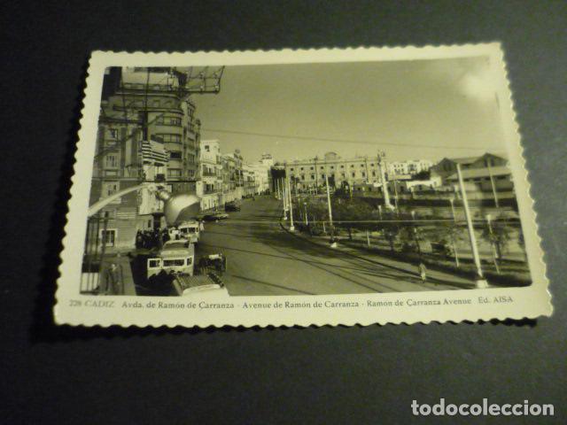 Postcards: CADIZ AVENIDA DE RAMON DE CARRANZA