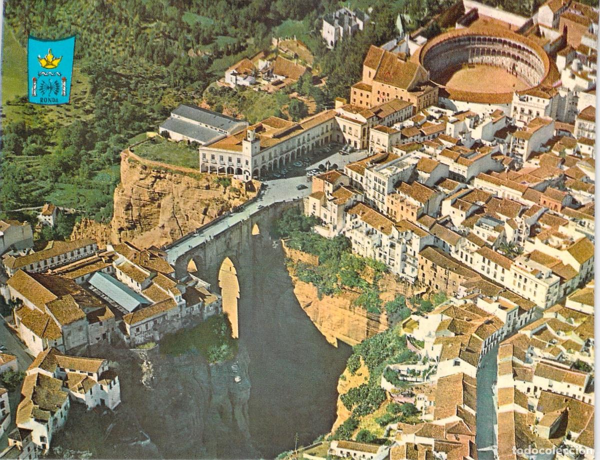 Postales: Postal de Ronda con vista al Puente Nuevo y Plaza de Toros