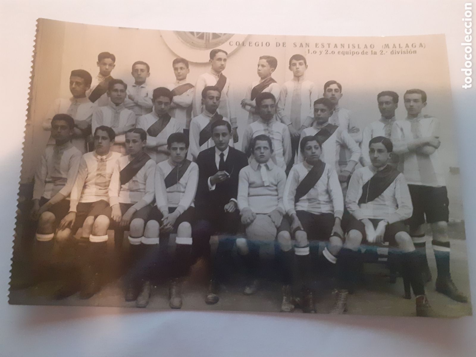 Postales: DIFICILISIMA POSTAL COLEGIO SAN ESTANISLAO. MALAGA. EQUIPOS DE 2 DIVISION FUTBOL