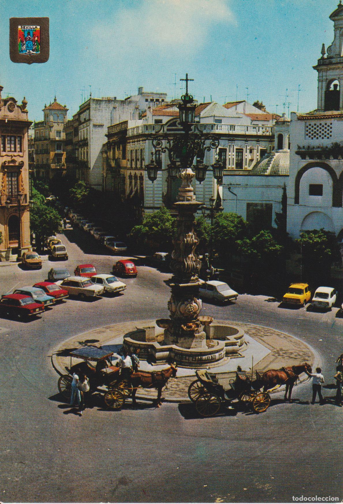 Postales: SEVILLA, PLAZA DE LA VIRGEN DE LOS REYES, FUENTE &ndash; ESCUDO DE ORO N&ordm;55 &ndash; S/C
