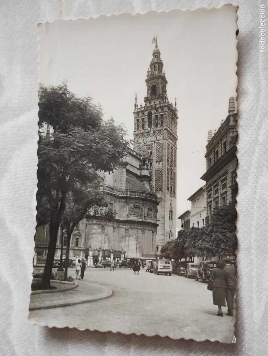 Postales: n&ordm; 100, &rdquo;Sevilla: La Giralda&rdquo;, editada por Garc&iacute;a Garrabella - Zaragoza, foto real en blanco y negro