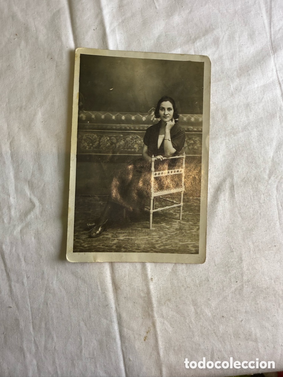 Postales: Postal fotogr&aacute;fica antigua &ndash; Retrato de dama en interior de estilo andalus&iacute;, a&ntilde;os 1920-30