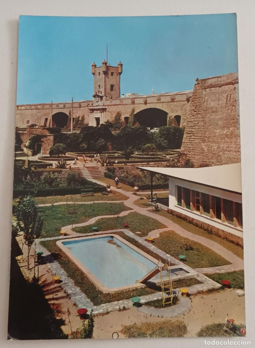 Postales: CADIZ- PUERTA DE TIERRA (1966) - FRANQUEO