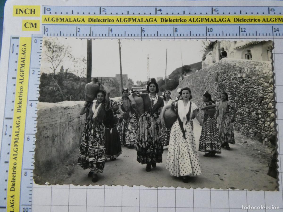 Postales: POSTAL DE GRANADA. A&Ntilde;OS 30 50. GITANAS DEL SACROMONTE. C&Aacute;NTAROS. 31 SICILIA. 977