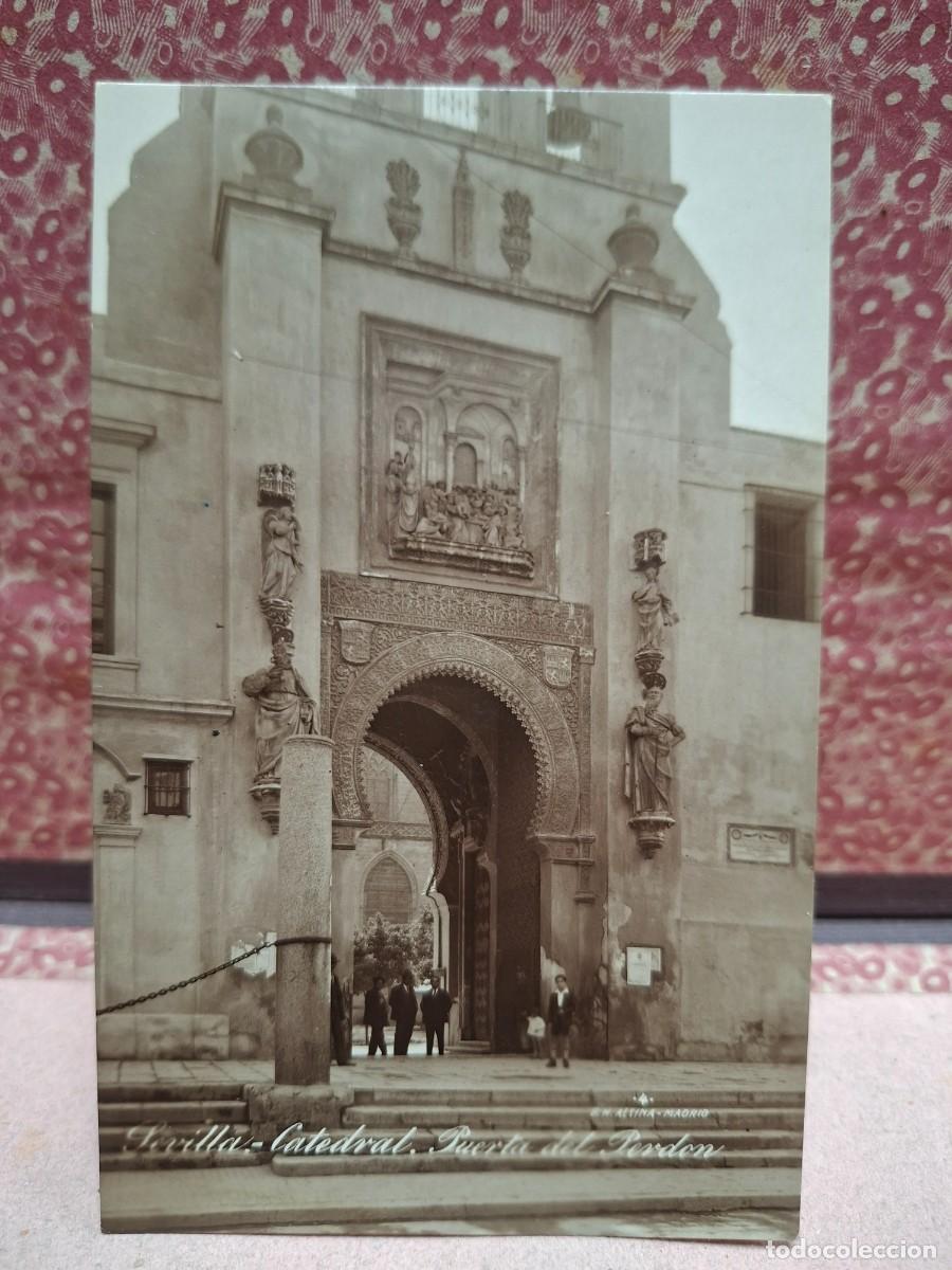Postales: ANTIGUA POSTAL FOTOGRAFICA SEVILLA PUERTA DEL PERDON CATEDRAL MARGARA