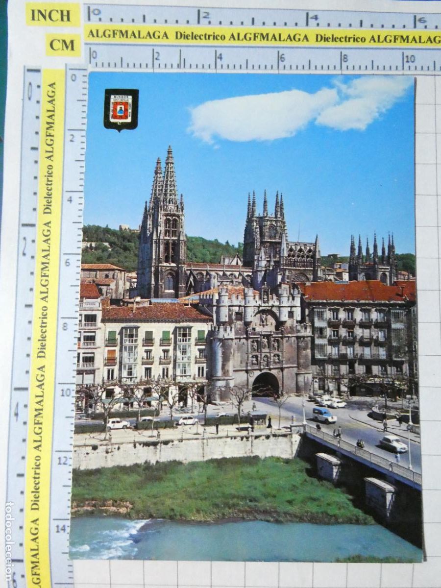 Postales: POSTAL DE BURGOS. A&Ntilde;O 1970. ARCO DE SANTA MAR&Iacute;A Y CATEDRAL 137 ESCUDO ORO. 4748