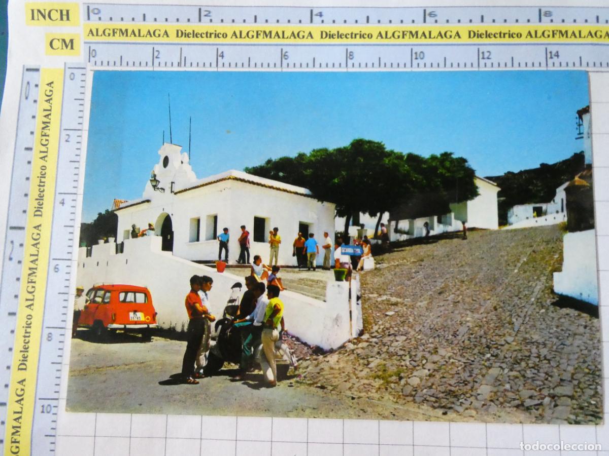 Postales: POSTAL DE C&Aacute;DIZ. A&Ntilde;O 1965 FACINAS PLAZA JOSE ANTONIO AYUNTAMIENTO, RENAULT 4 4L, MOTO VESPA. 7. 2573