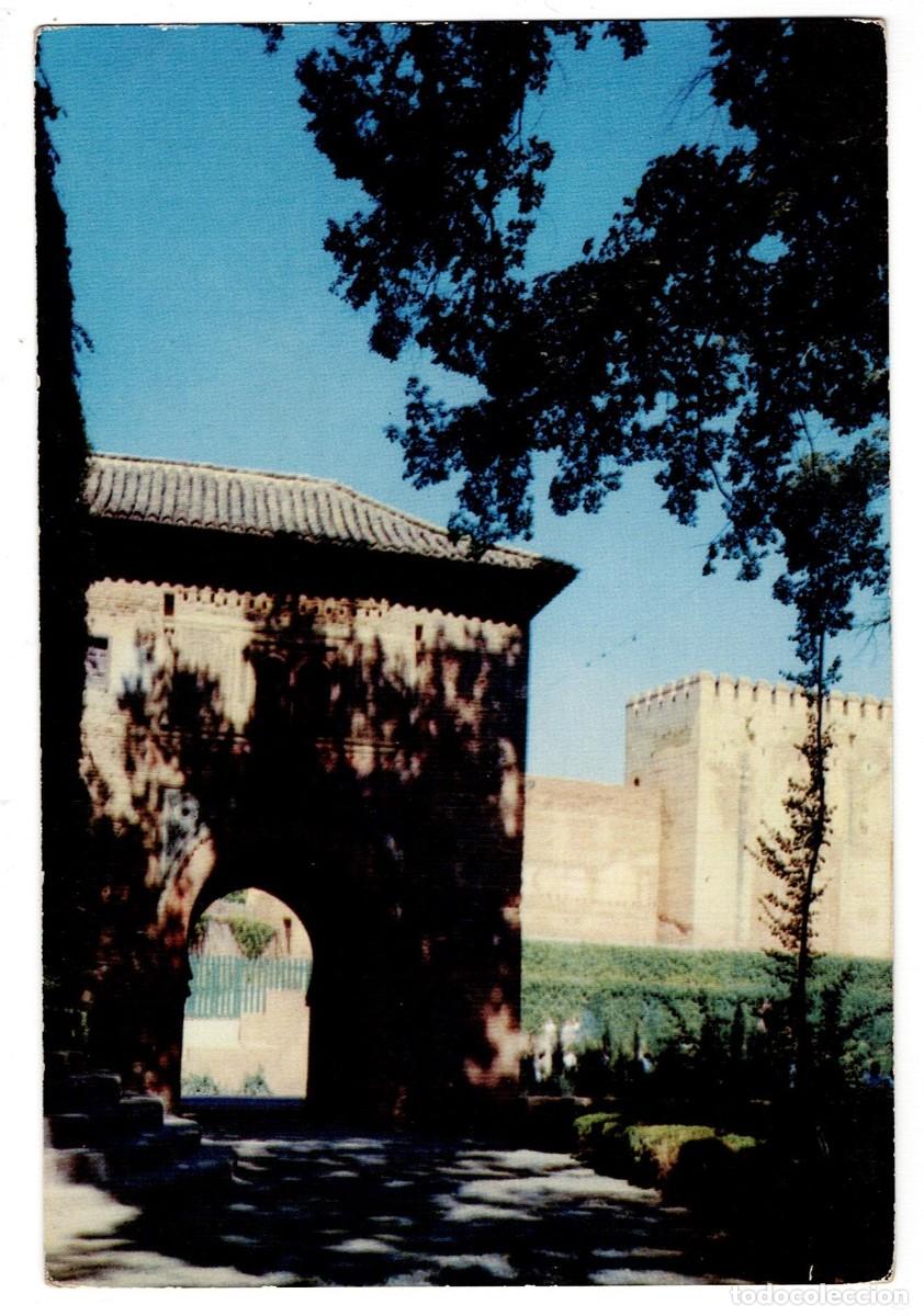 Cartoline: POSTAL DE GRANADA, ALHAMBRA, PUERTA DEL VINO (CIRCULADA)
