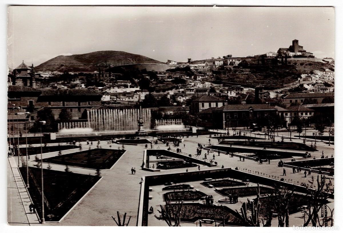 Cartes Postales: POSTAL DE GRANADA, FUENTE DEL TRIUNFO (CIRCULADA)