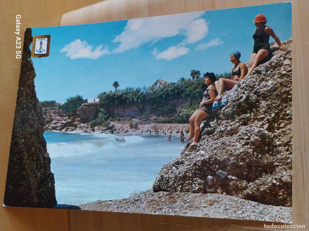 Postkarten: NERJA PLAYA SALOU ED FISA 16 PLAYA ANIMADA ESCRITA A&Ntilde;O 1973 MUJERES EN ROCAS