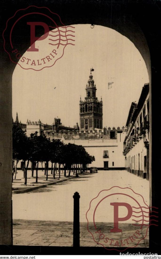 Postais: SEVILLA - GIRALDA Y PATIO DE BANDERAS ANDALUCIA ESPA&Ntilde;A ESPAGNE