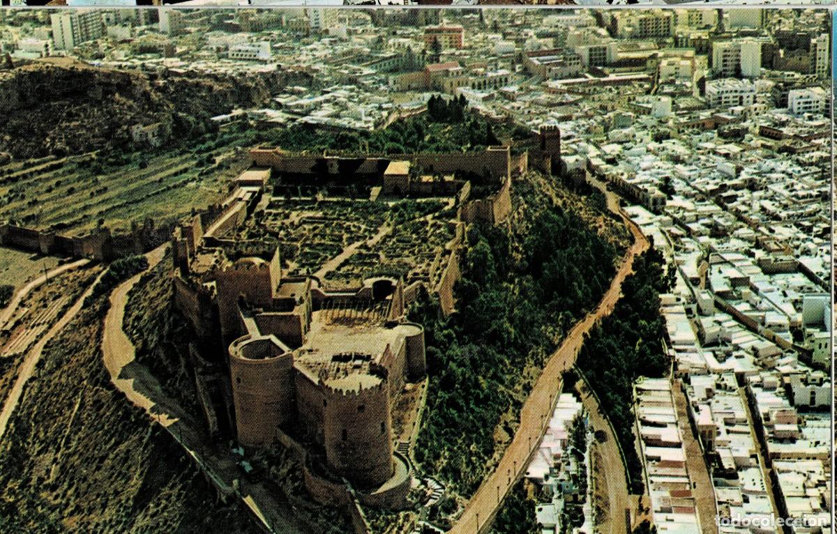 Postales: POSTAL MODERNA DE ALMERIA. VISTA A&Eacute;REA DE LA CIUDAD Y ALCAZABA. P-ANSE-3001