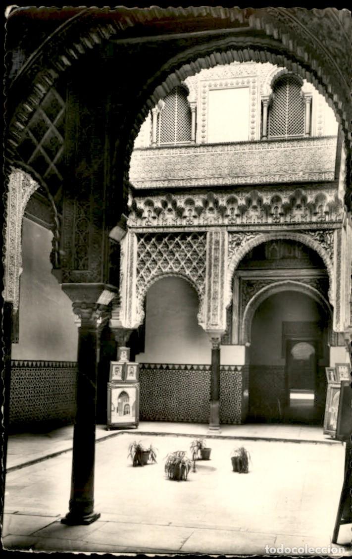 Postales: Sevilla - Reales Alcazares Patio de las mu&ntilde;ecas - Galeria