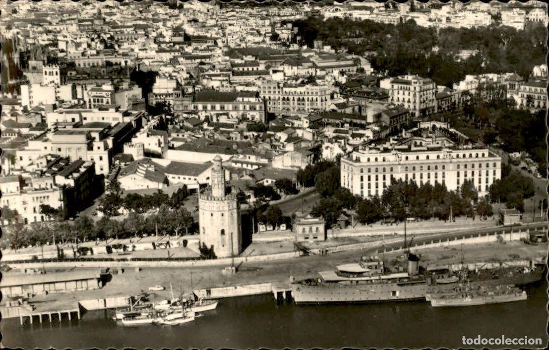 Postales: Sevilla aerea Torre del oro y Rio Guadalquivir