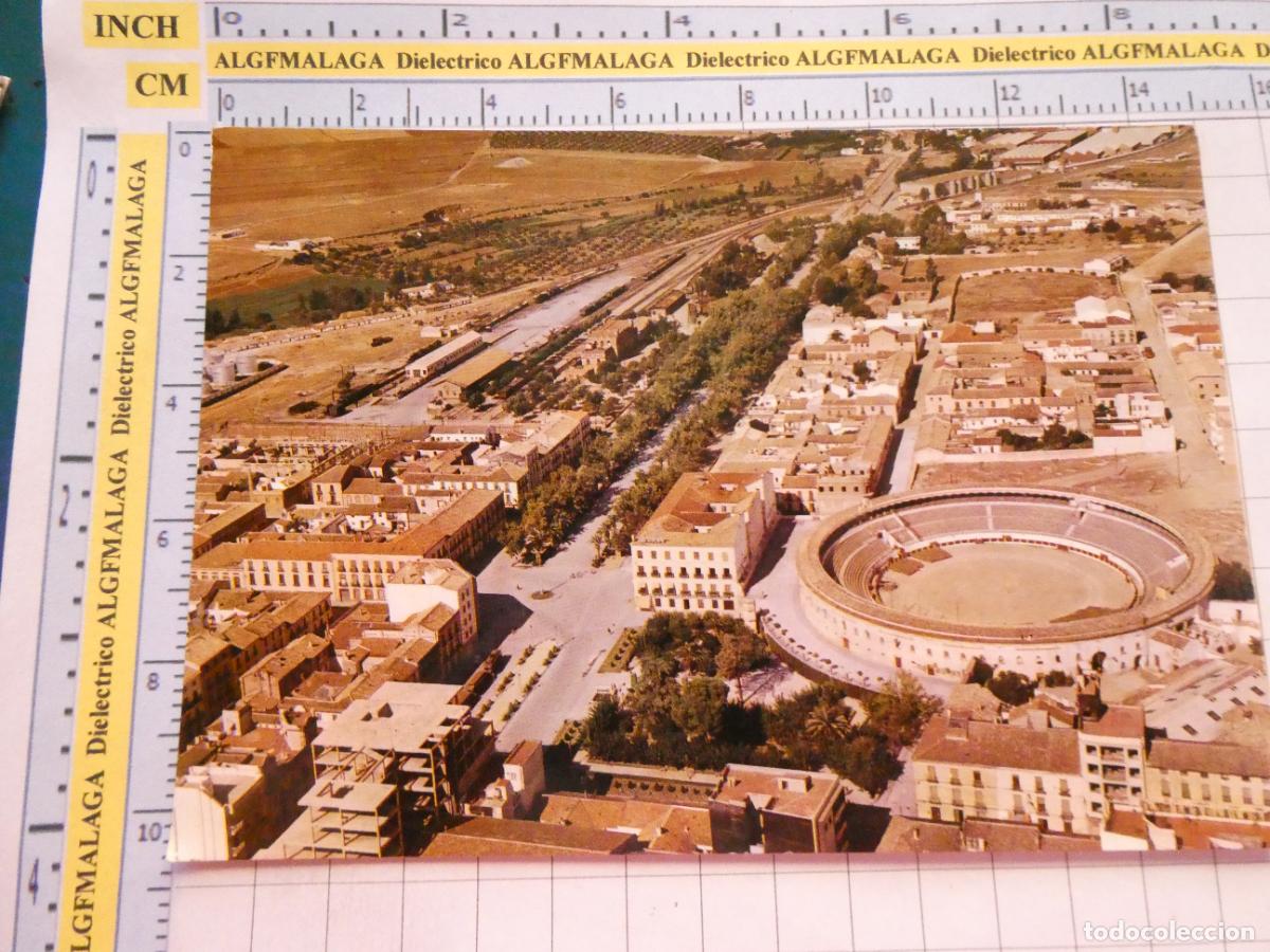 Postales: POSTAL DE JAEN. A&Ntilde;O 1966. LINARES VISTA AEREA PASEO Y PLAZA DE TOROS. 1 FISA. 4003